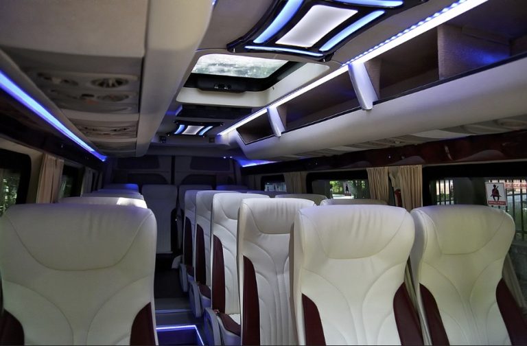 minibussi sisältä